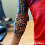 Estudo no freehand na primeira imagem. A meia manga foi feita em outro estúdio, estamos realizando a continuação até o pulso.
Tatuador @renato.fornaro | Orçamentos e agendamentos (11)96797-8000
⁘ ‧ ⁘ ‧ ⁘ ‧ ⁘ ‧ ⁘ ‧ ⁘ ‧ ⁘ ‧ ⁘ ‧ ⁘ ‧ ⁘ ‧ ⁘ ‧ ⁘ ‧ ⁘ ‧ ⁘ ‧ ⁘ ‧ ⁘ ‧ ⁘ ‧ ⁘ ‧ ⁘ 
#tiki #tatau #tattoo #tatuagem #tattoomaori #tattoopolynesian #samoatattoo #tatuagemmaori #polynesiantattoo #maori  #tamoko #maoritattoo #tatuagemmaori #tribaltattoo #tattoomarquesan #marquesantattoo #freehand